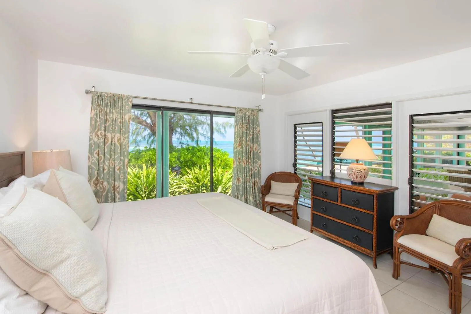 Fingertip - Beach Bungalow In Cayman Kai Driftwood Village 0*,  케이맨 제도